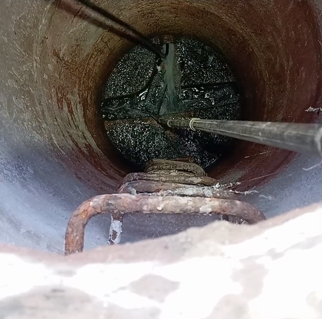 Как мы прочистили канализацию школы и что обнаружили в трубах